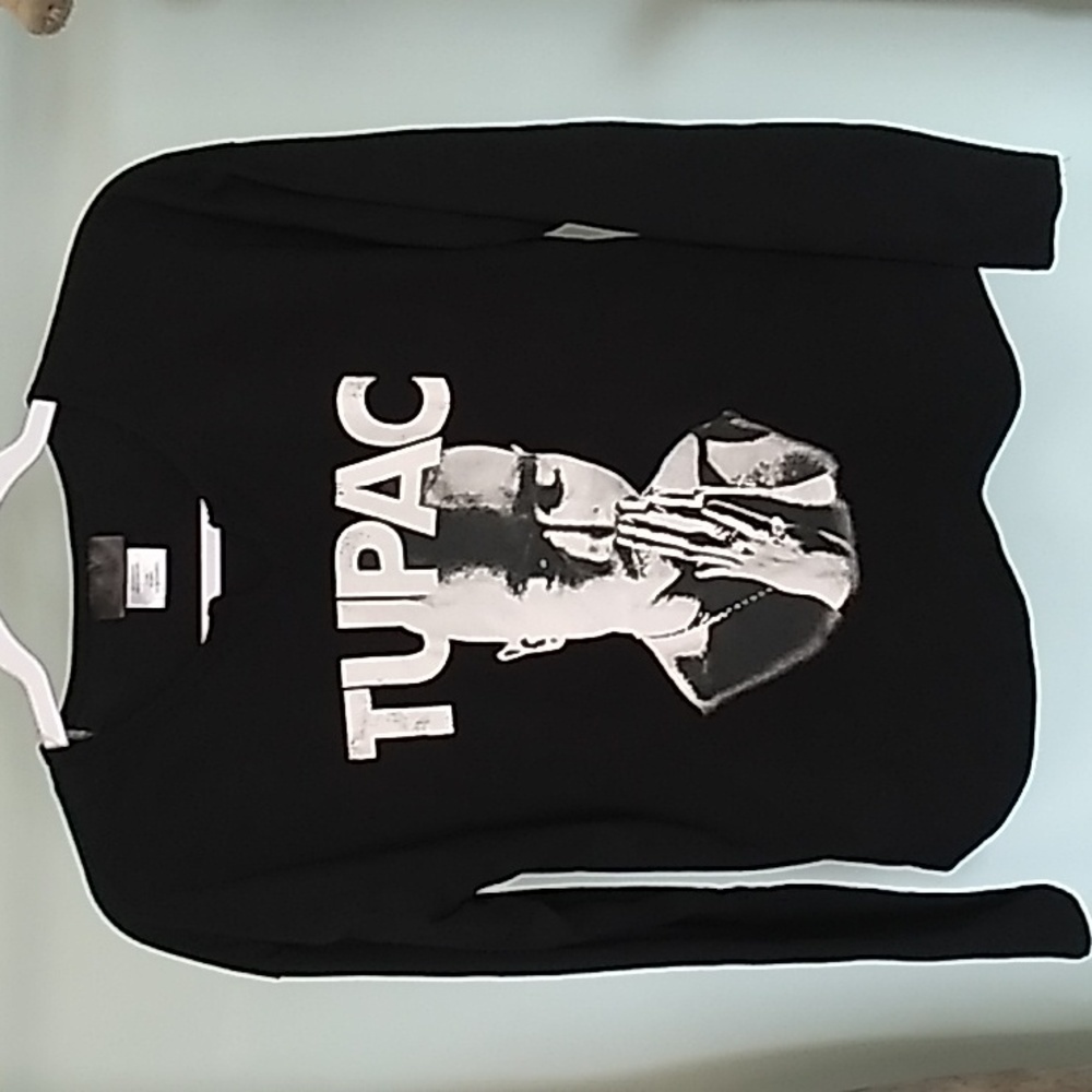 2PAC Tupac women's size small top. Tupac graphic long sleeve black t-shirt tee